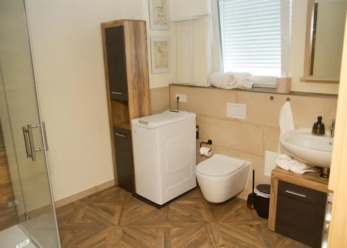 Black Der Sportschule Badura Apartment *